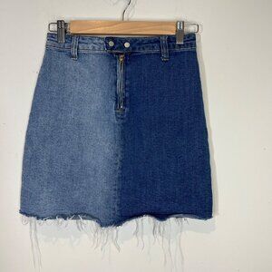 PAPAYA Jean Mini Skirt S Two Toned High Rise Blue‎ Raw Hem Denim Size Small